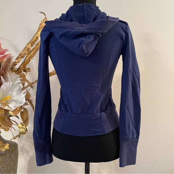 SOLD GUESS navy blue y2k vintage zip up tight fit jacket - Picture 4 of 8